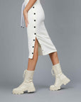 SKILT IN SWEATSHIP WITH CREAM BUTTONS
