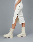 SKILT IN SWEATSHIP WITH CREAM BUTTONS