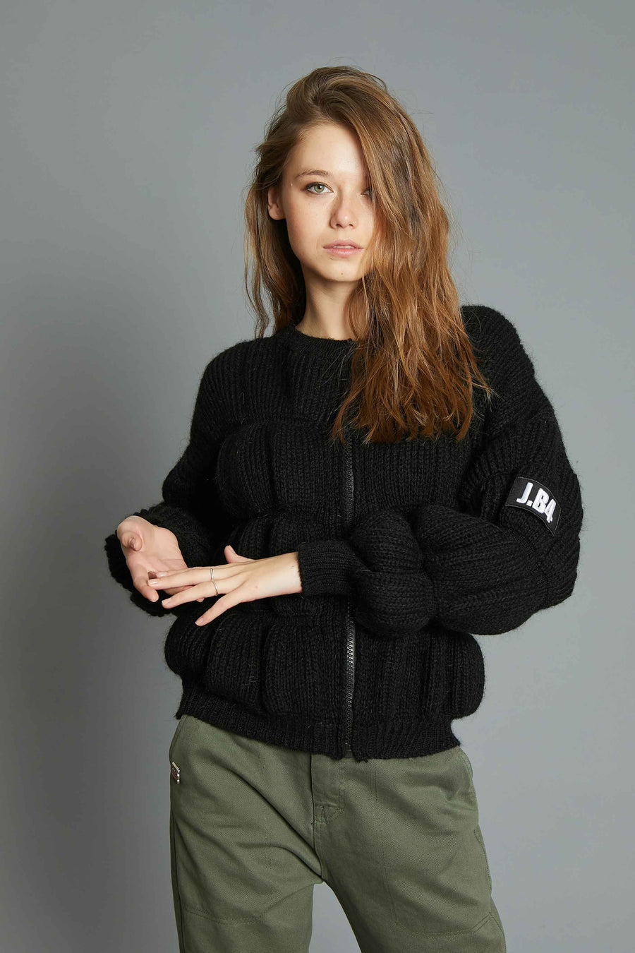 ZIP SWEATER WITH WRAPS ON THE SLEEVES BLACK