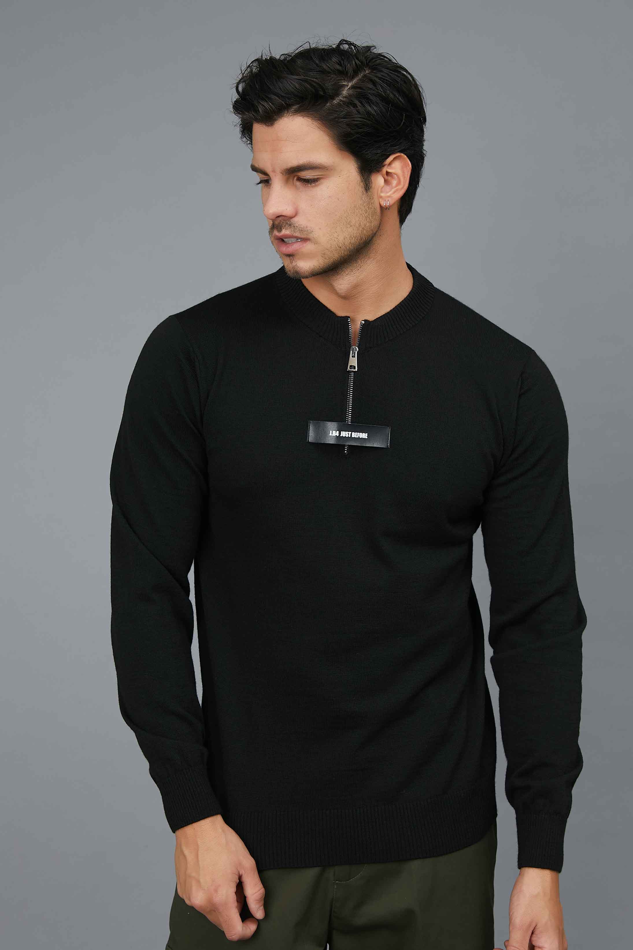 SHORT ZIP BASIC SWEATER