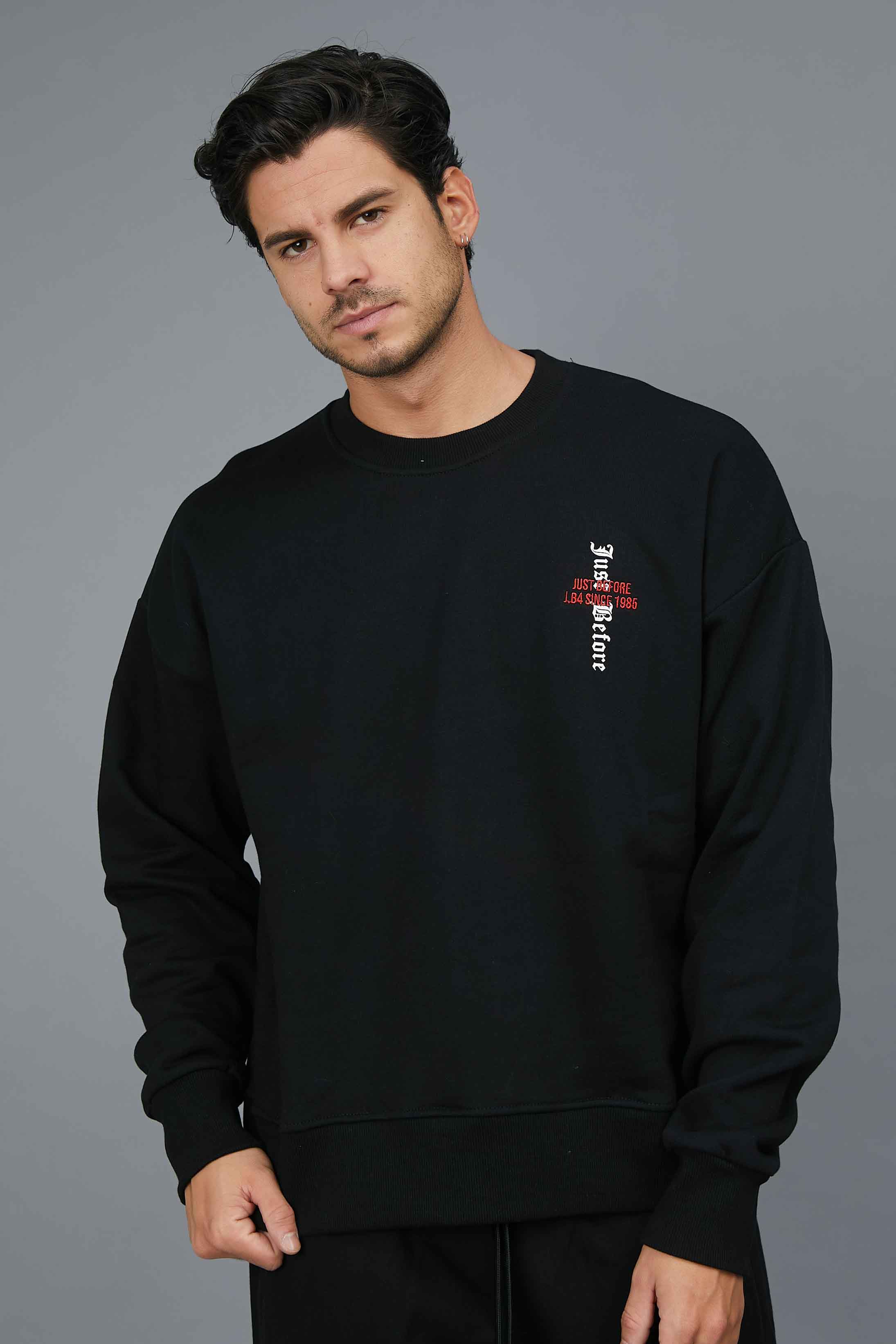 SWEATSHIP WITH GOTIC LOGO