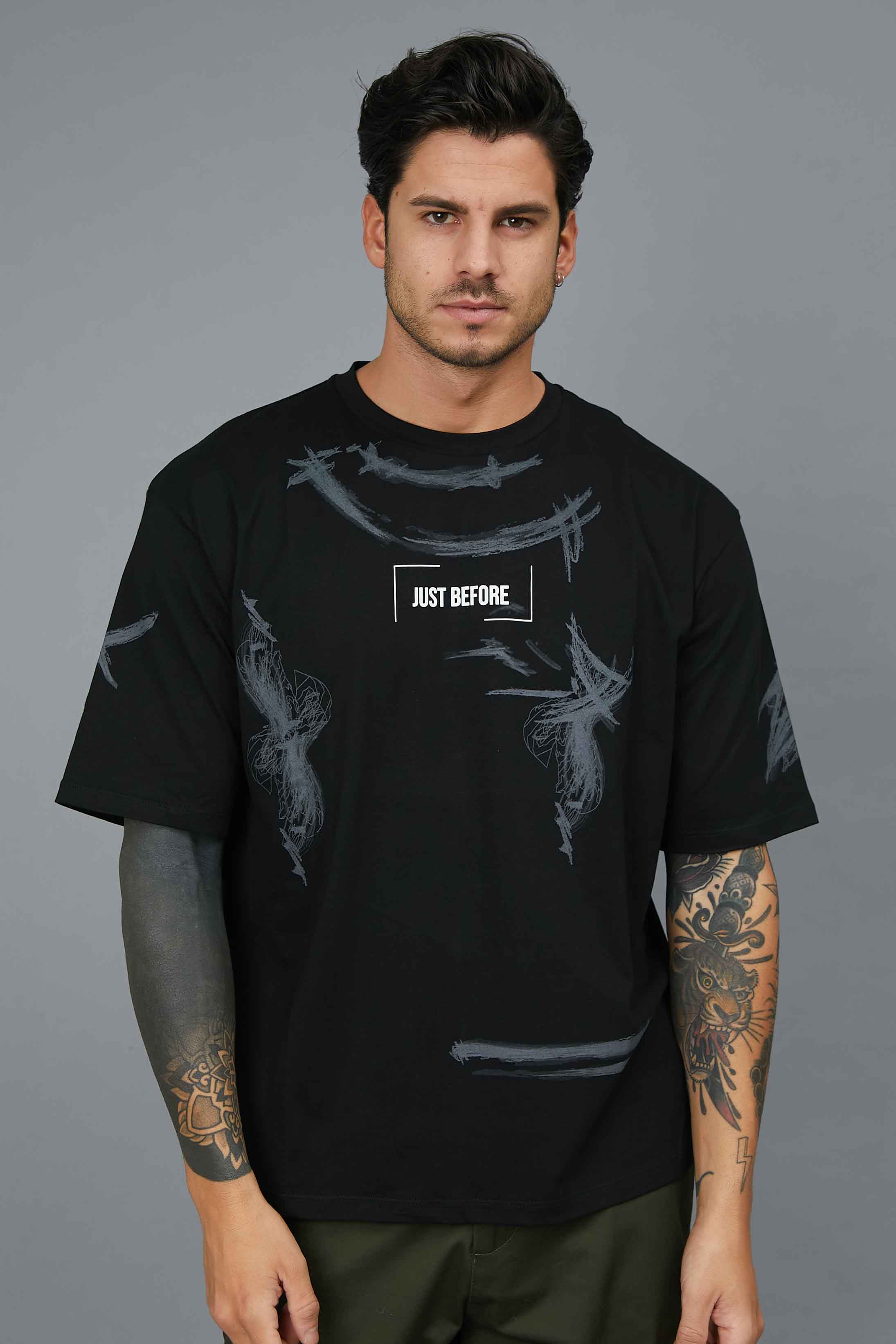 BOOKING EFFECT PRINTING T-SHIRT