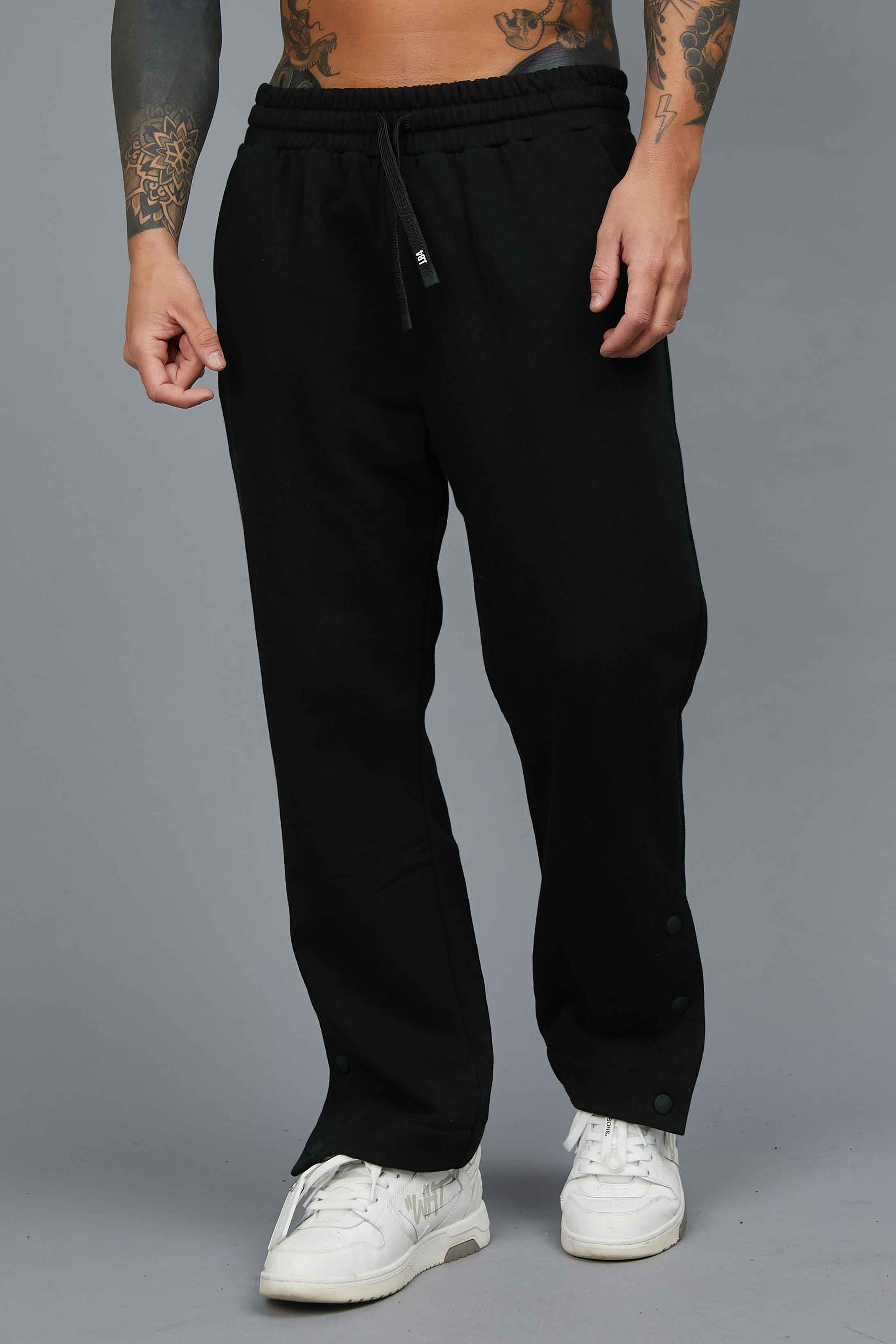 SWEATSHIP PANTS FUND BUTTONS