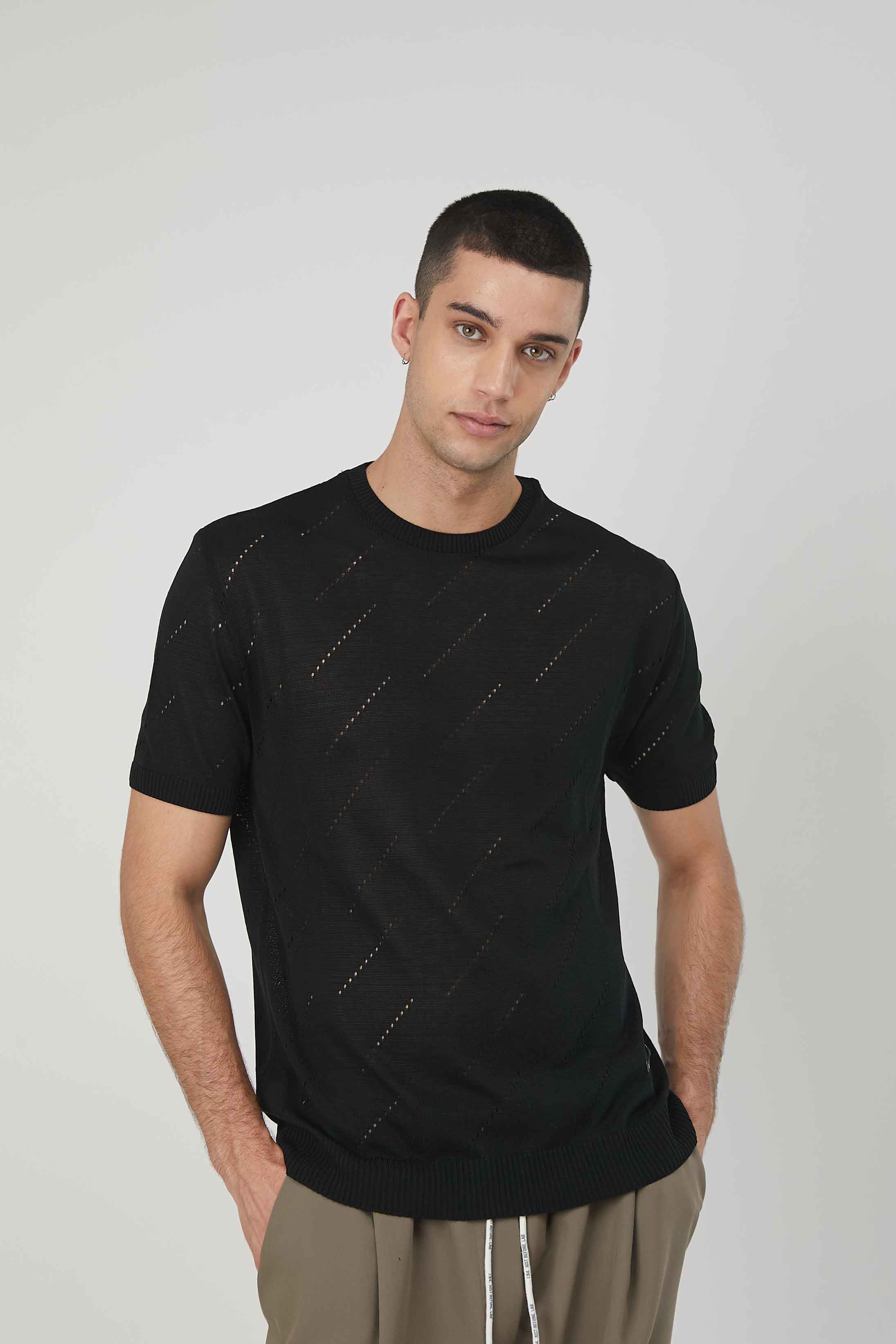 MAGLIA TRAFORATA BLACK