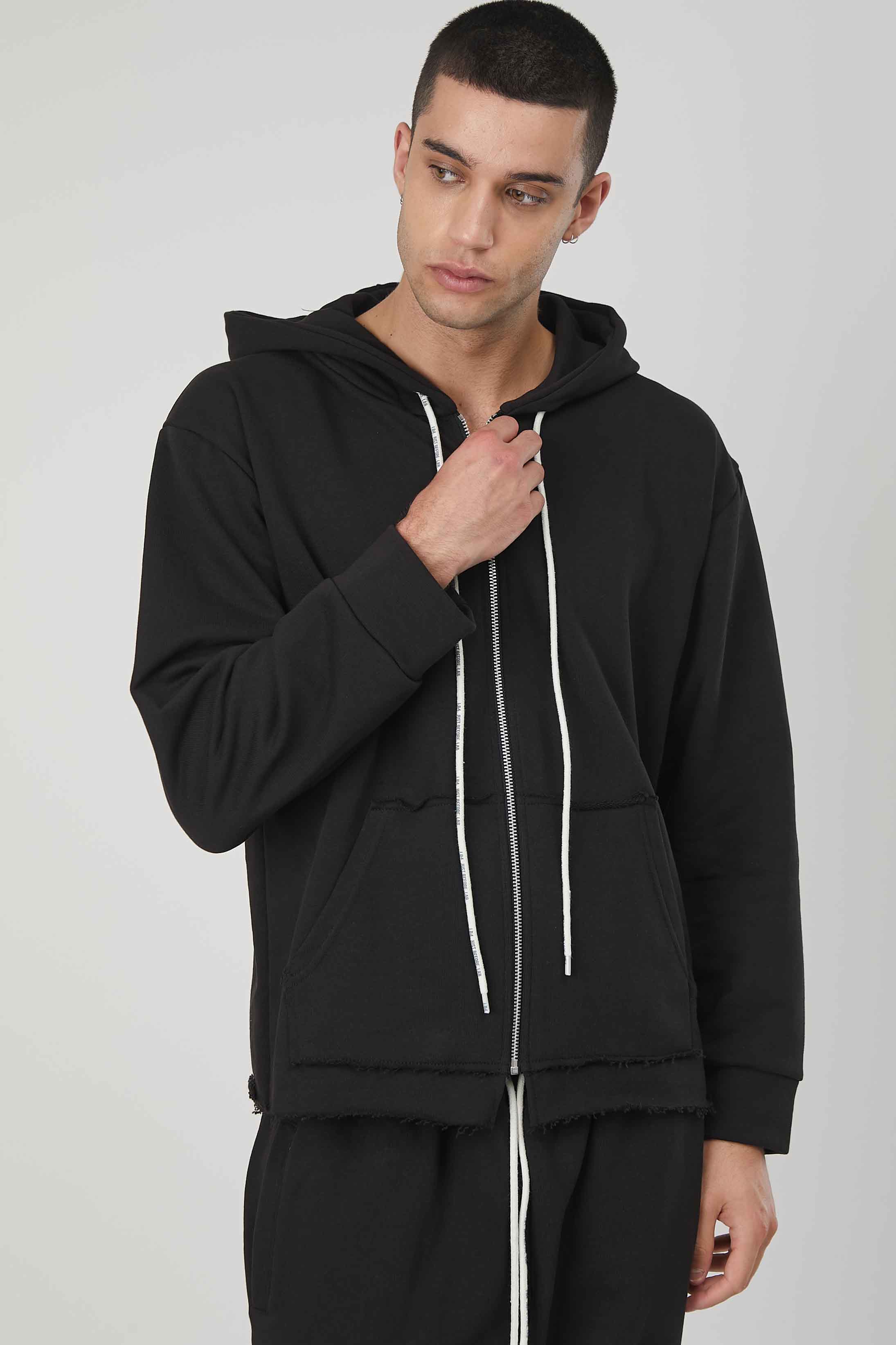 FELPA ZIP NOT ORDINARY BLACK