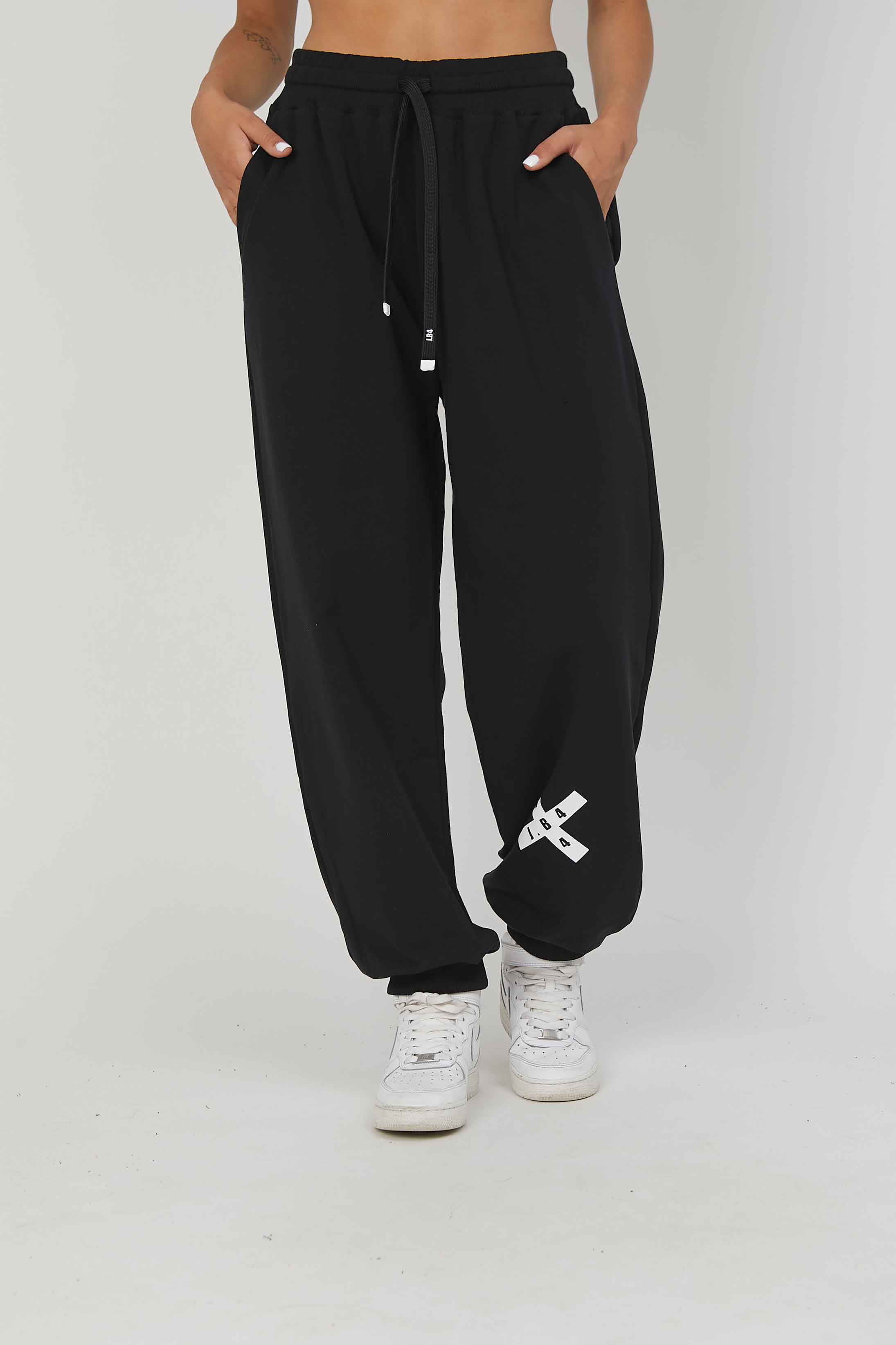 JOGGERS X BLACK