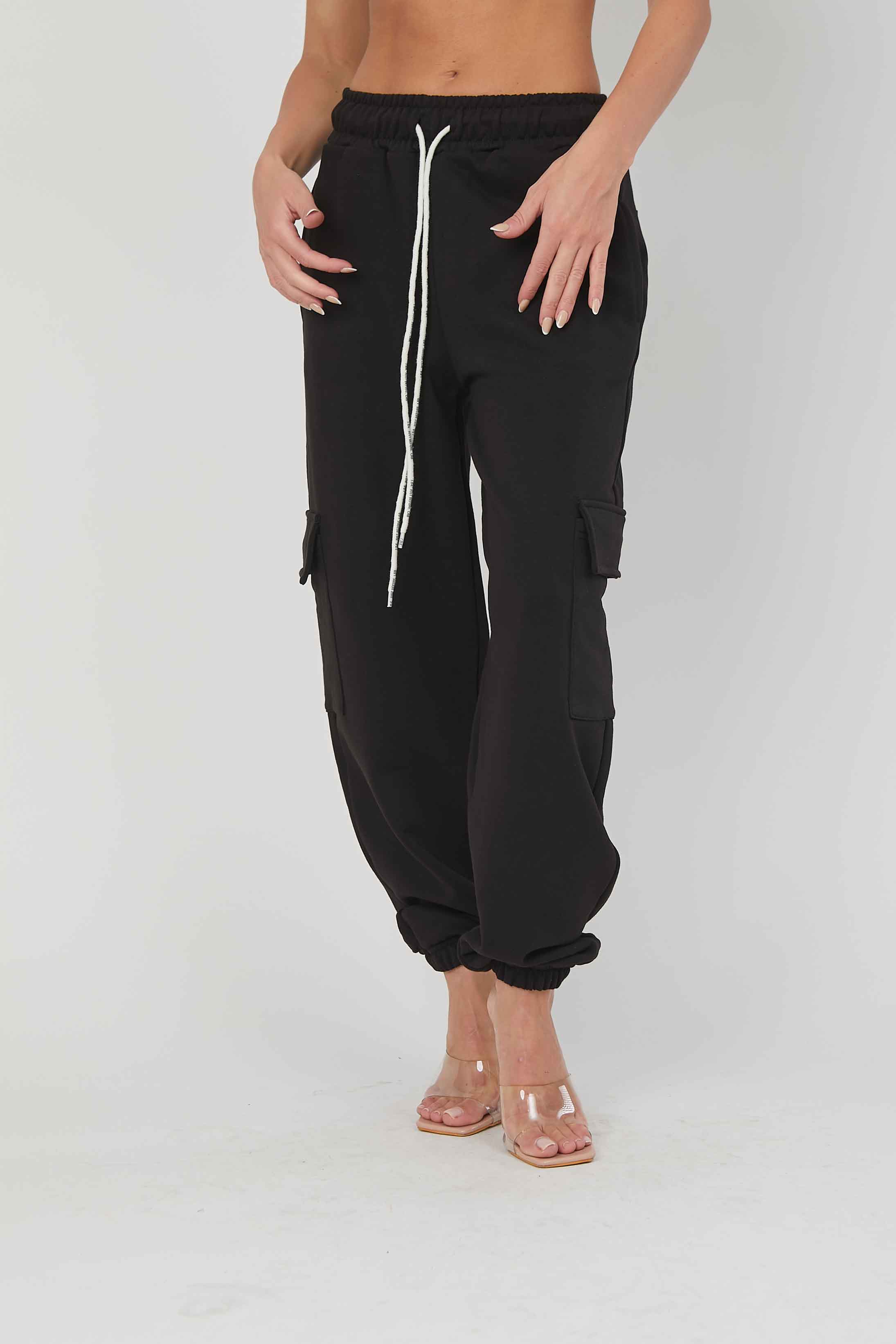 JOGGERS CARGO BLACK SWEATSHIRT