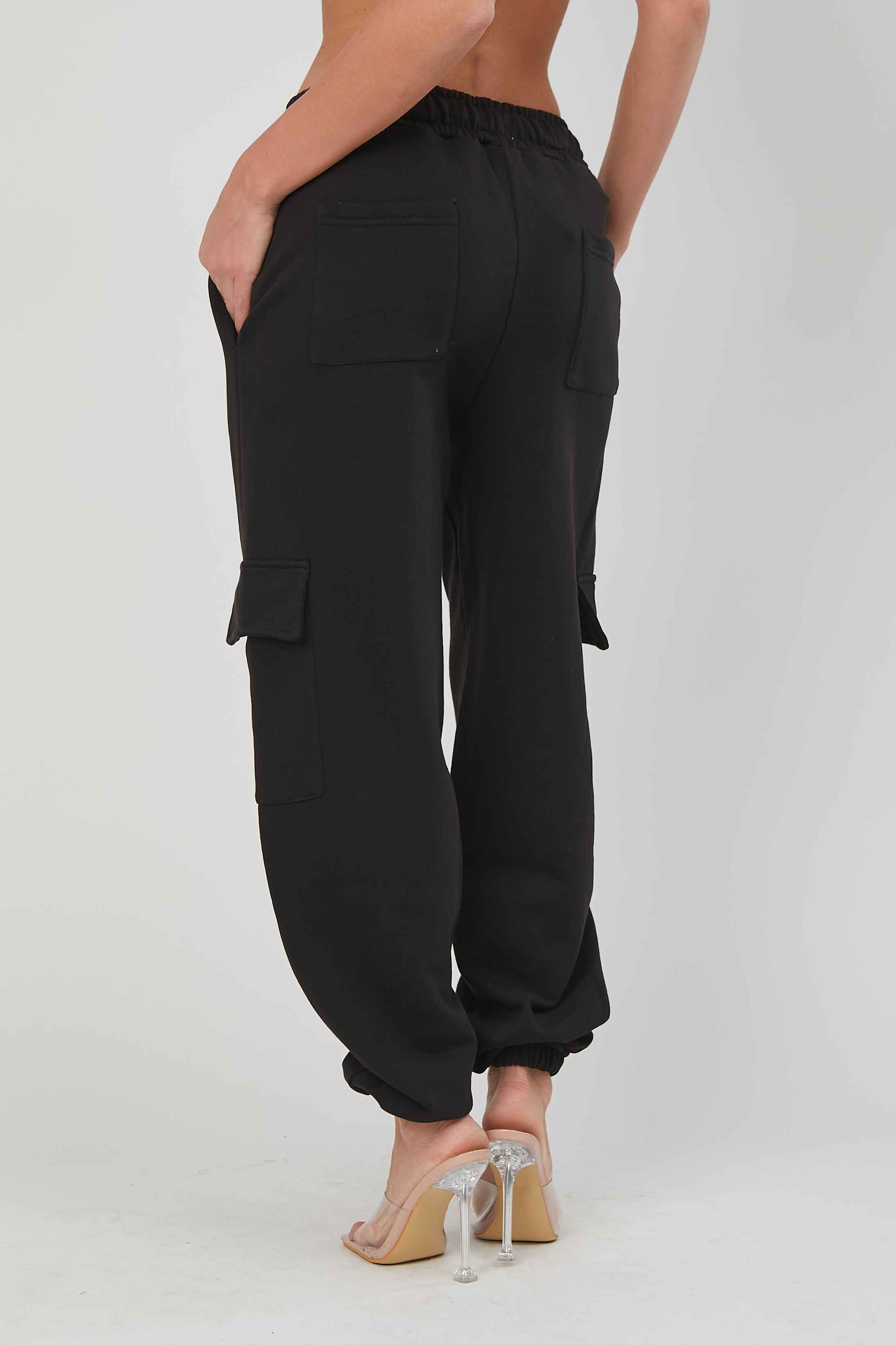 JOGGERS CARGO BLACK SWEATSHIRT