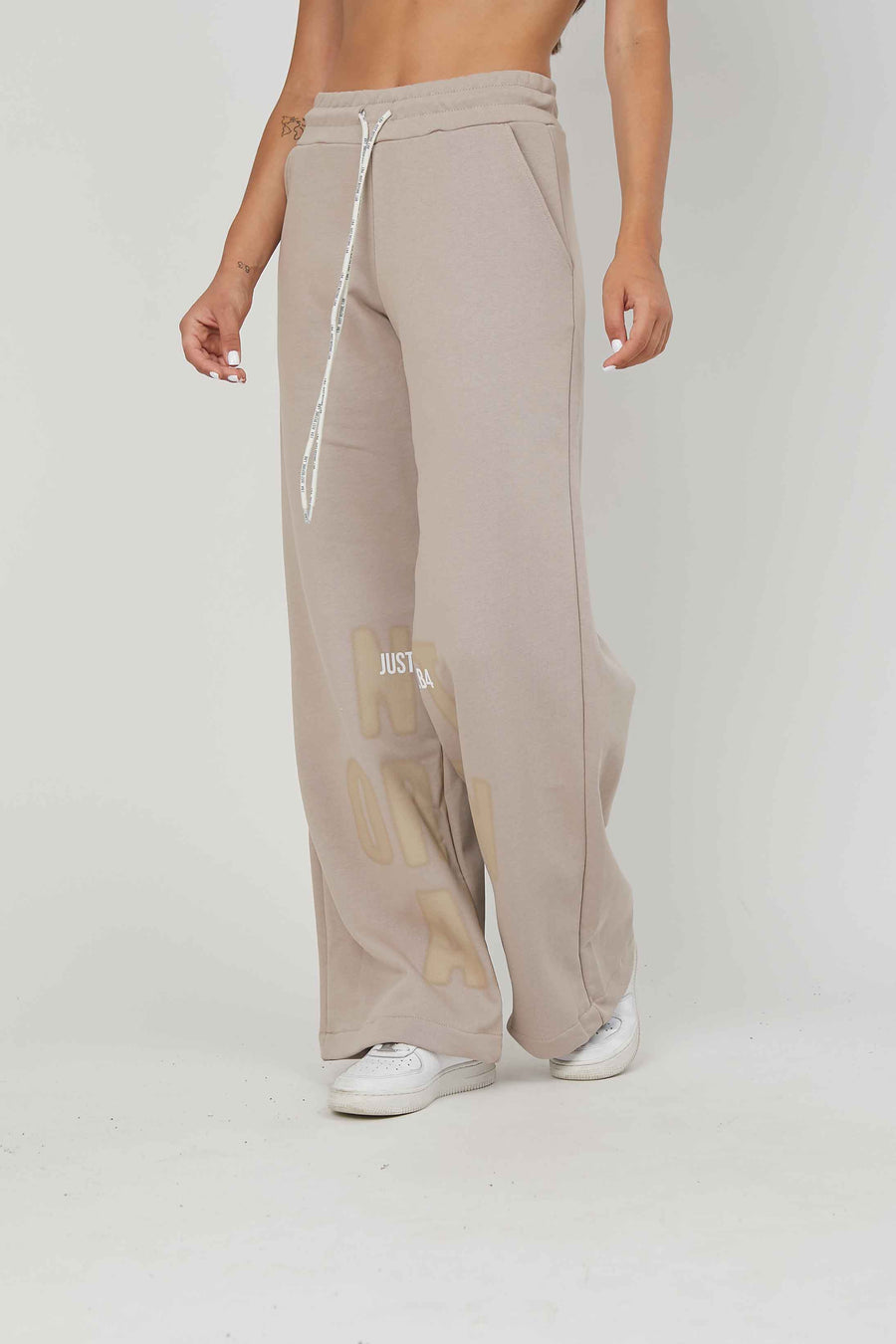 TROUSERS NOT ORDINARY SAND
