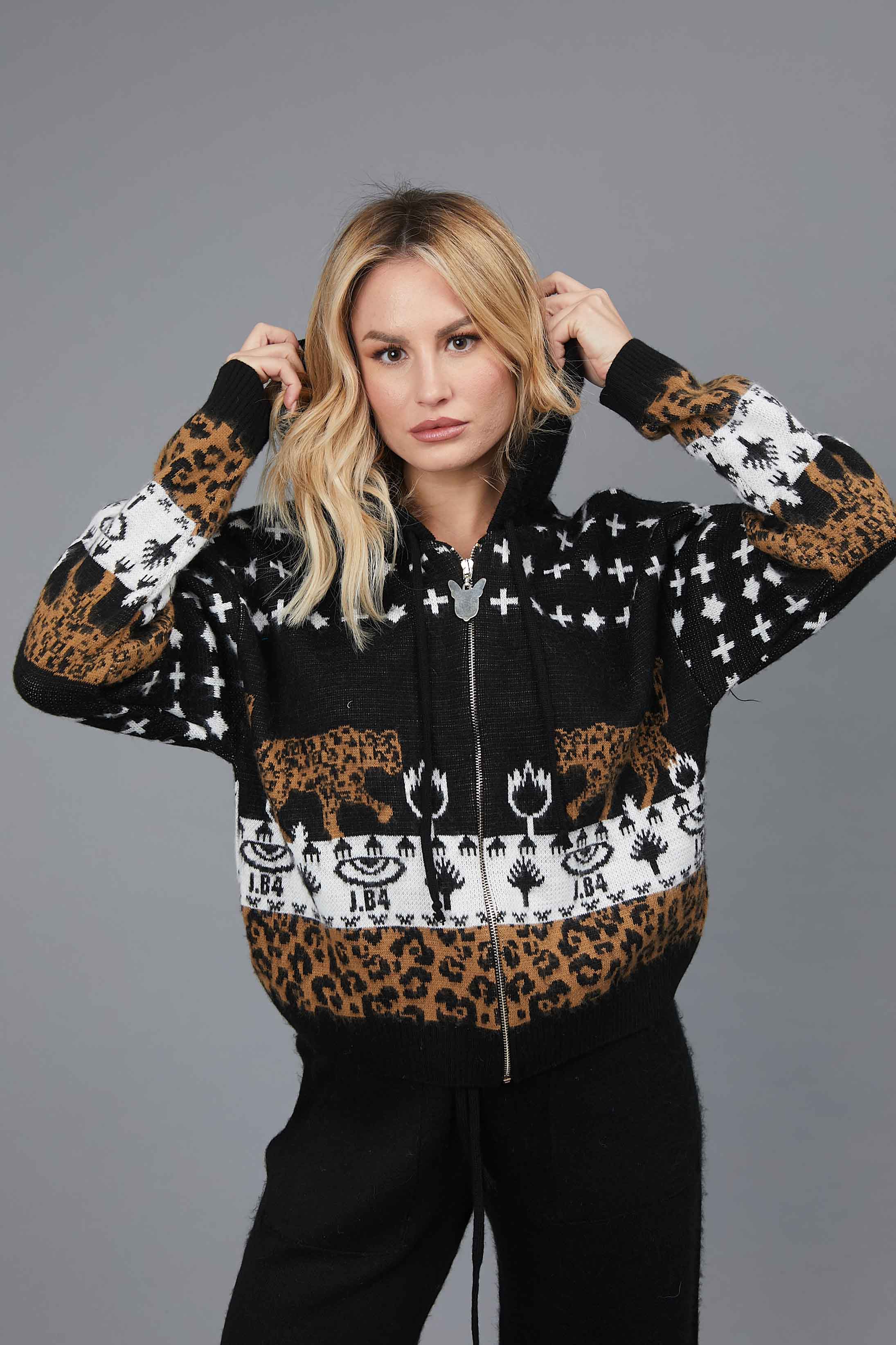 ZIP SWEATER AND HOOD JAQUARD TIGRII