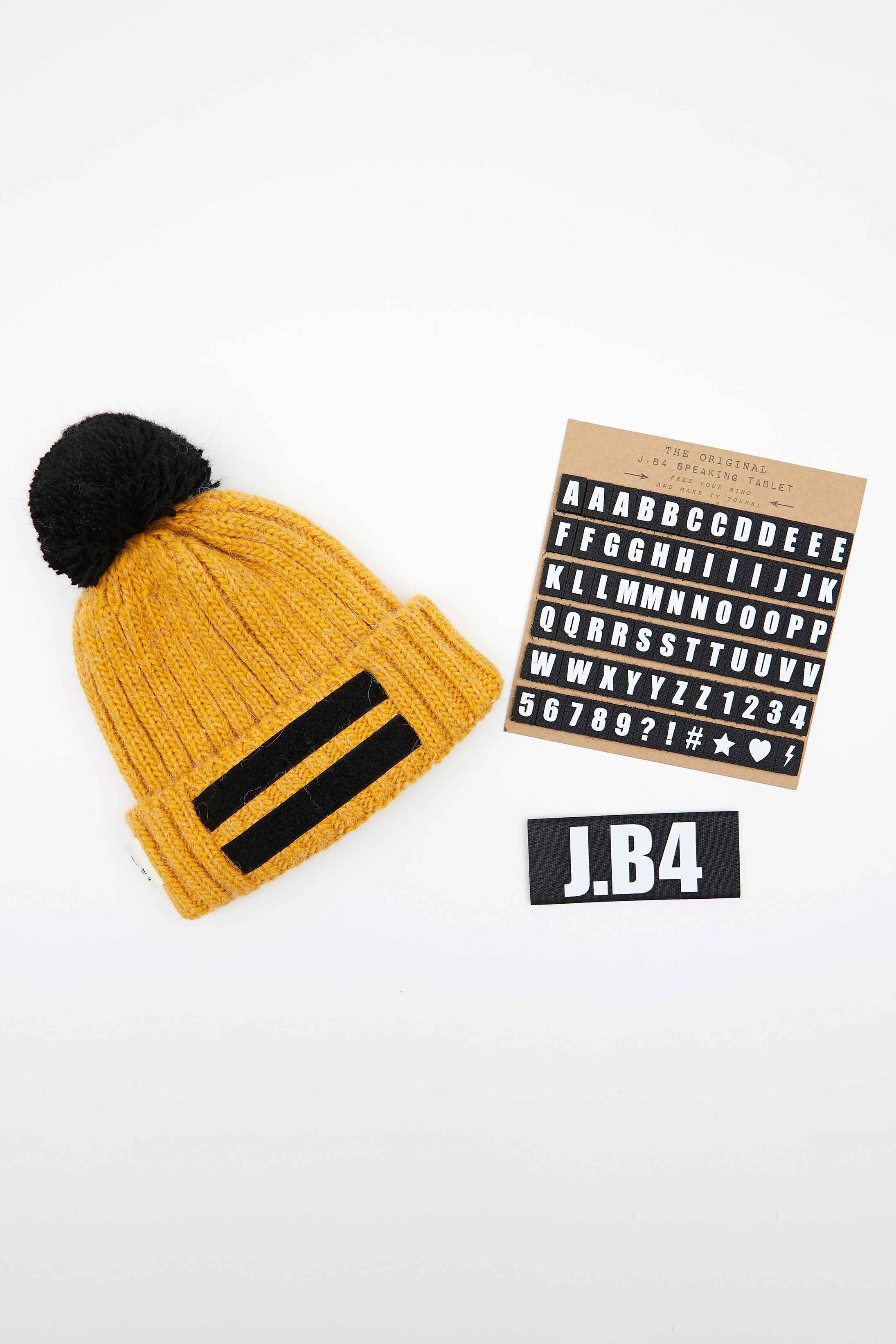 BERRETTO SPEAKING POMPON LANA SENAPE