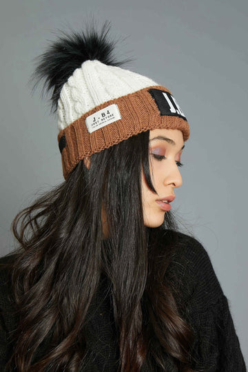 TWO-TONE SPEAKING POMPON HAT