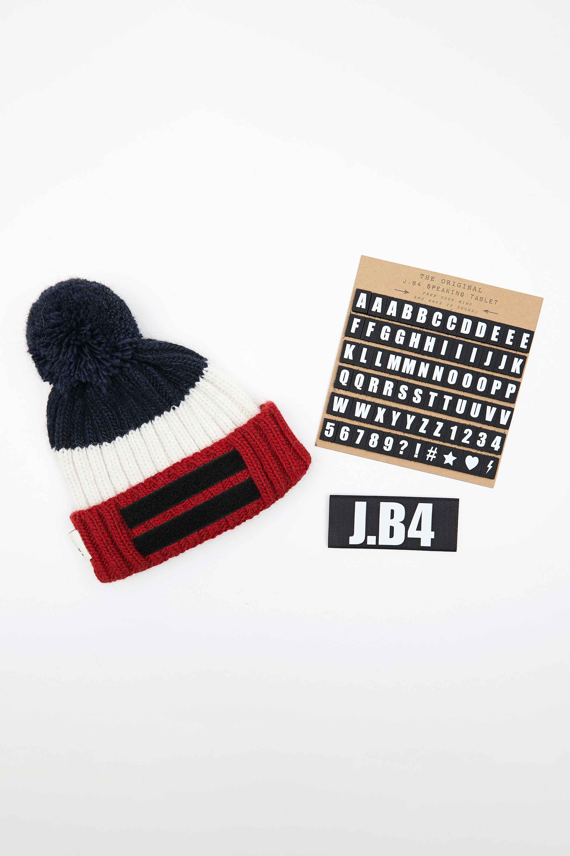 SPEAKING BEANIE POMPON ALPACA BLUE-PANNA-BORDEAUX