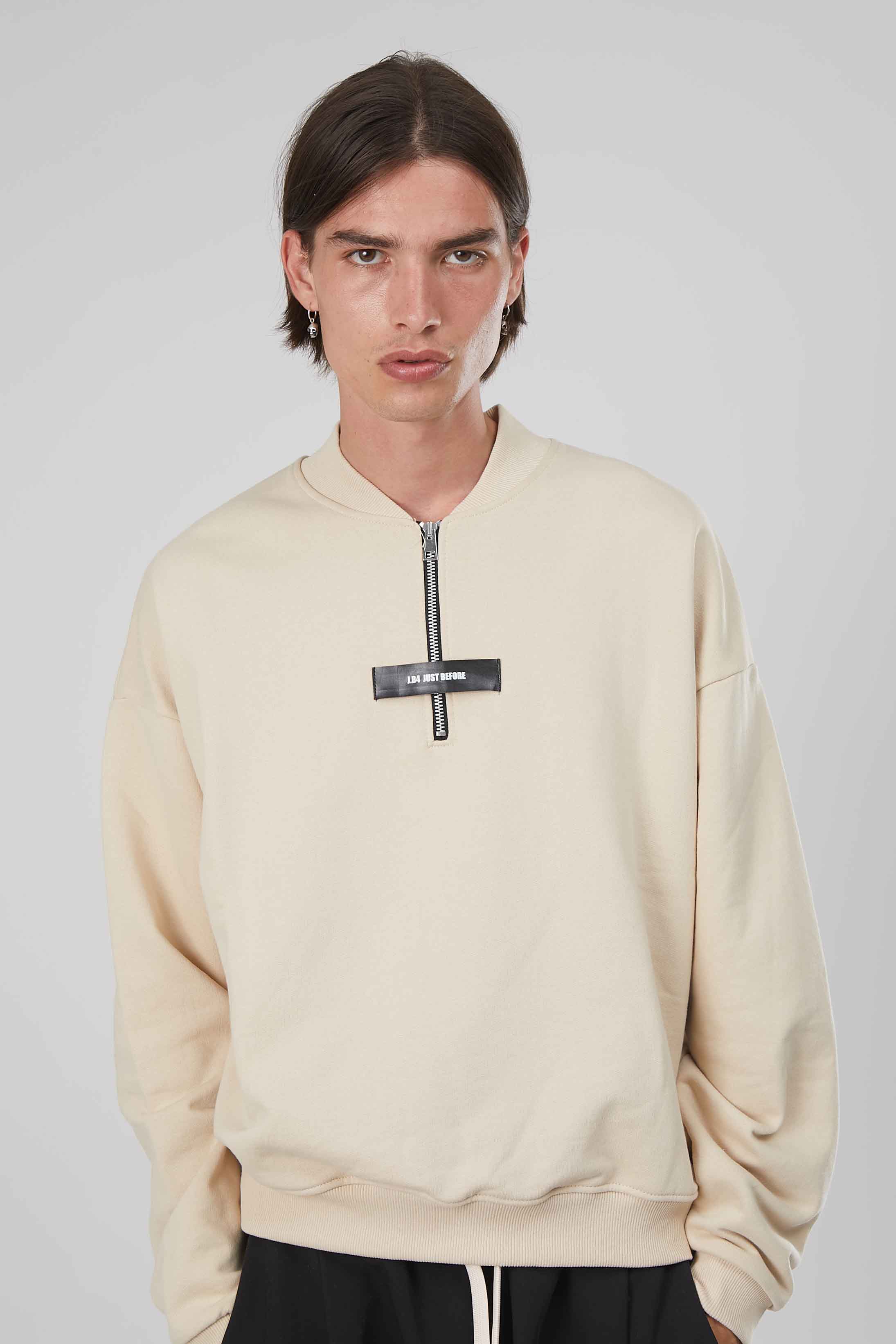 FELPA ZIP CORTA ETICHETTA BEIGE