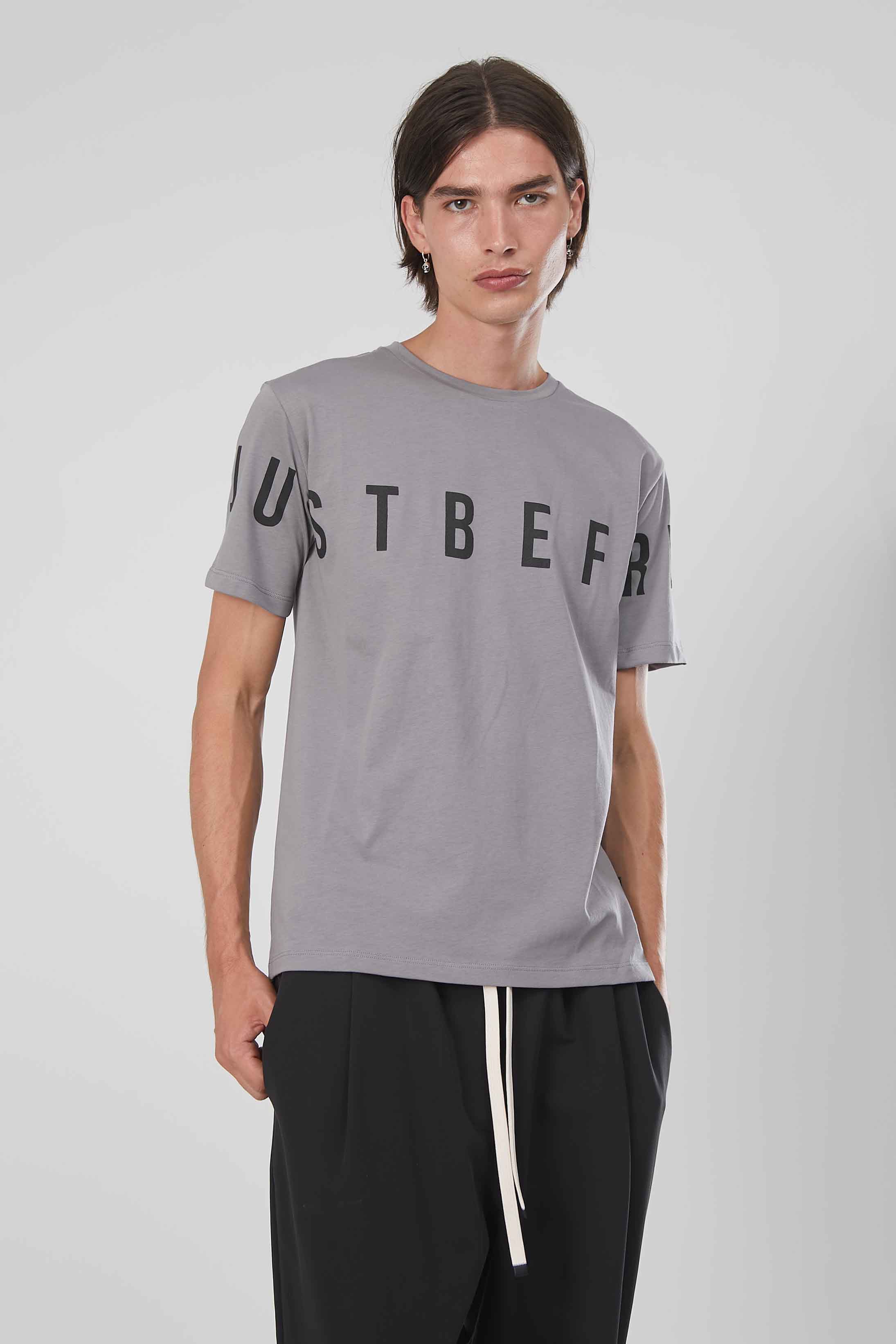 T-SHIRT JUST BEFORE GREY