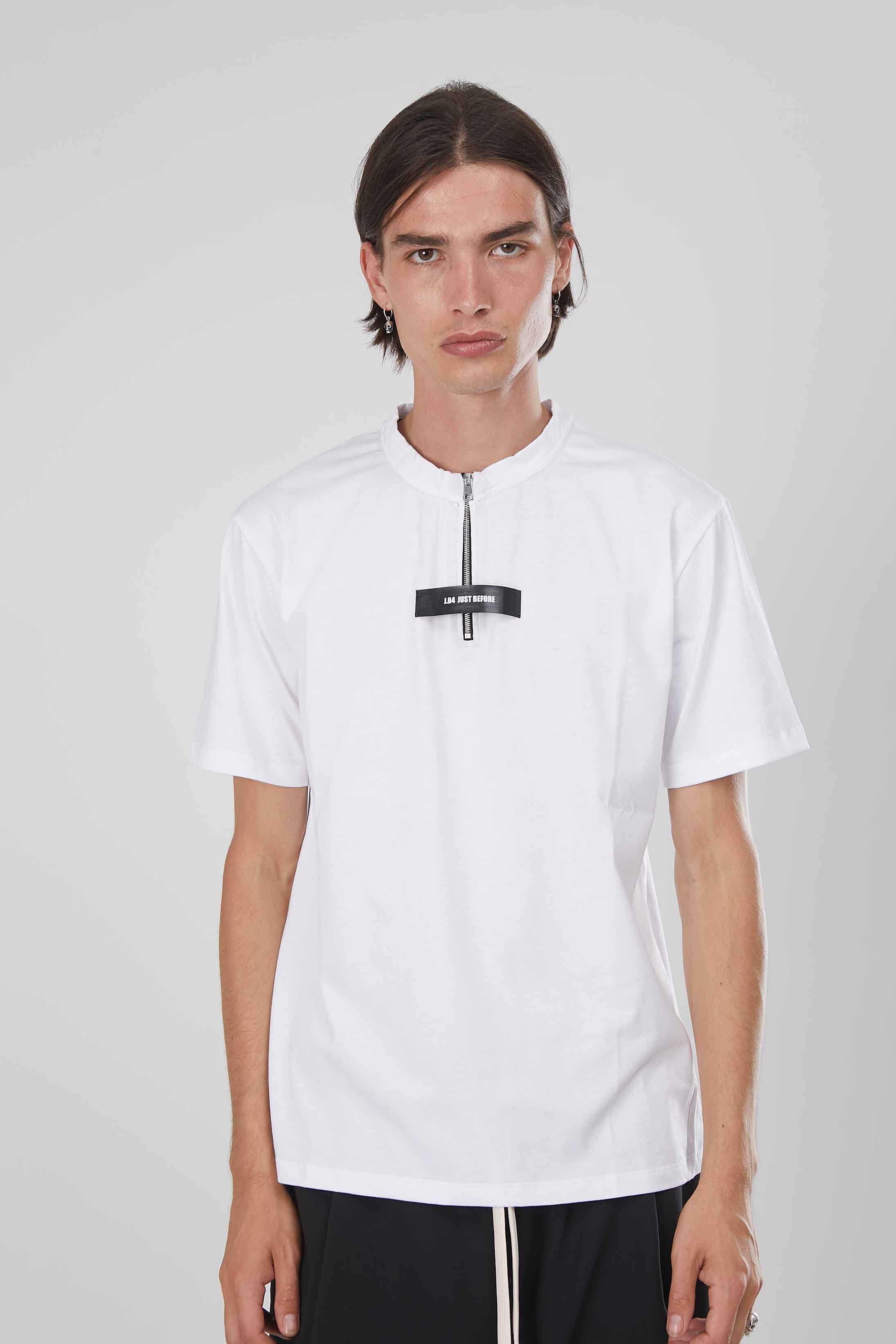 T-SHIRT ZIP CORTA ETICHETTA WHITE
