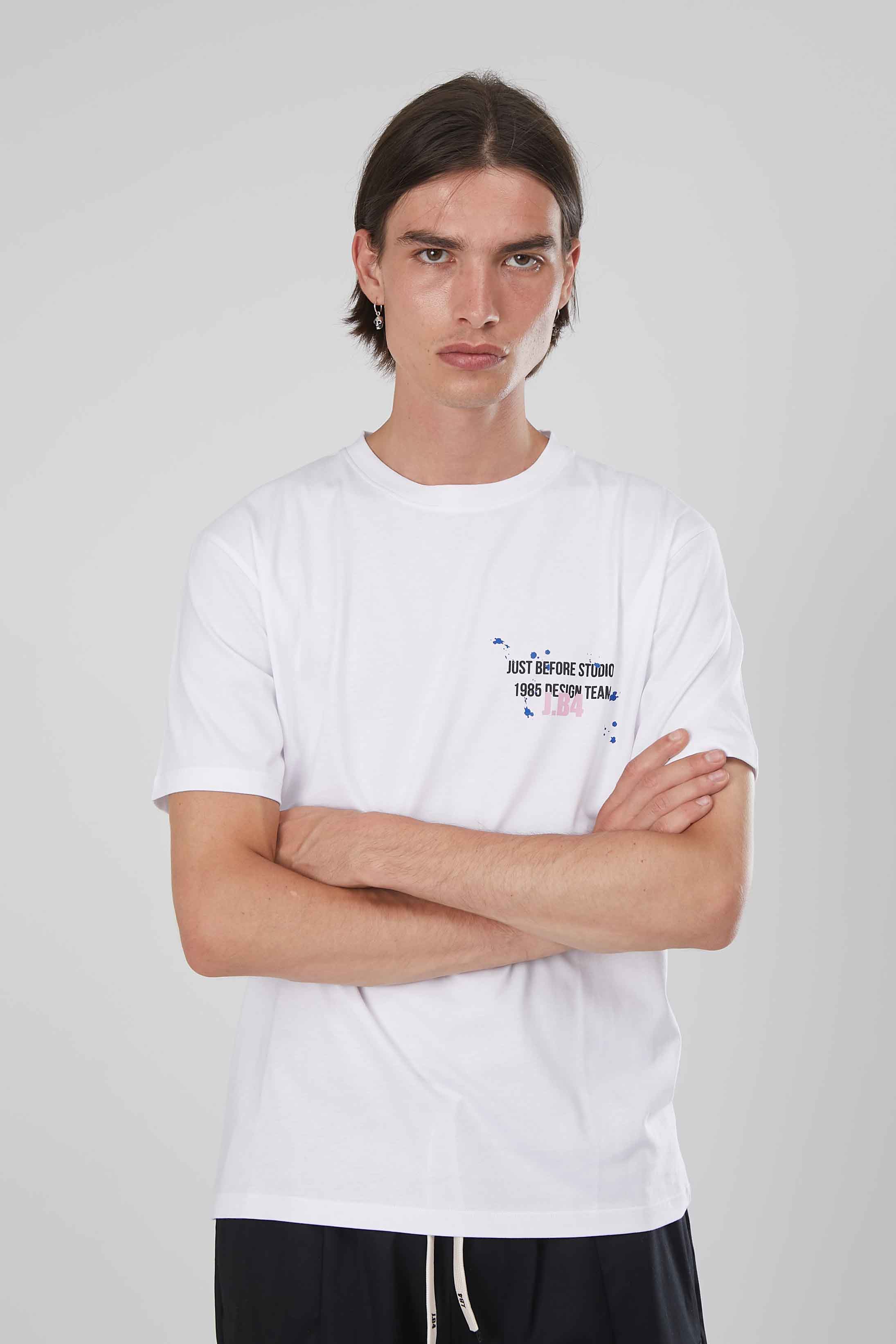 T-SHIRT DESIGN TEAM WHITE