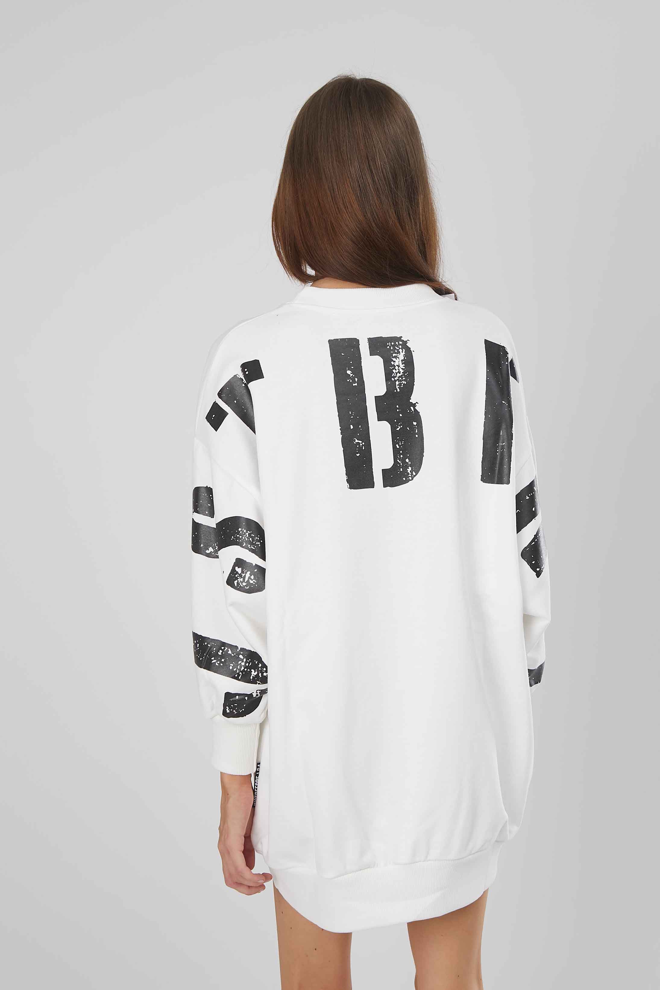 FELPA OVER JSTBFR4 WHITE